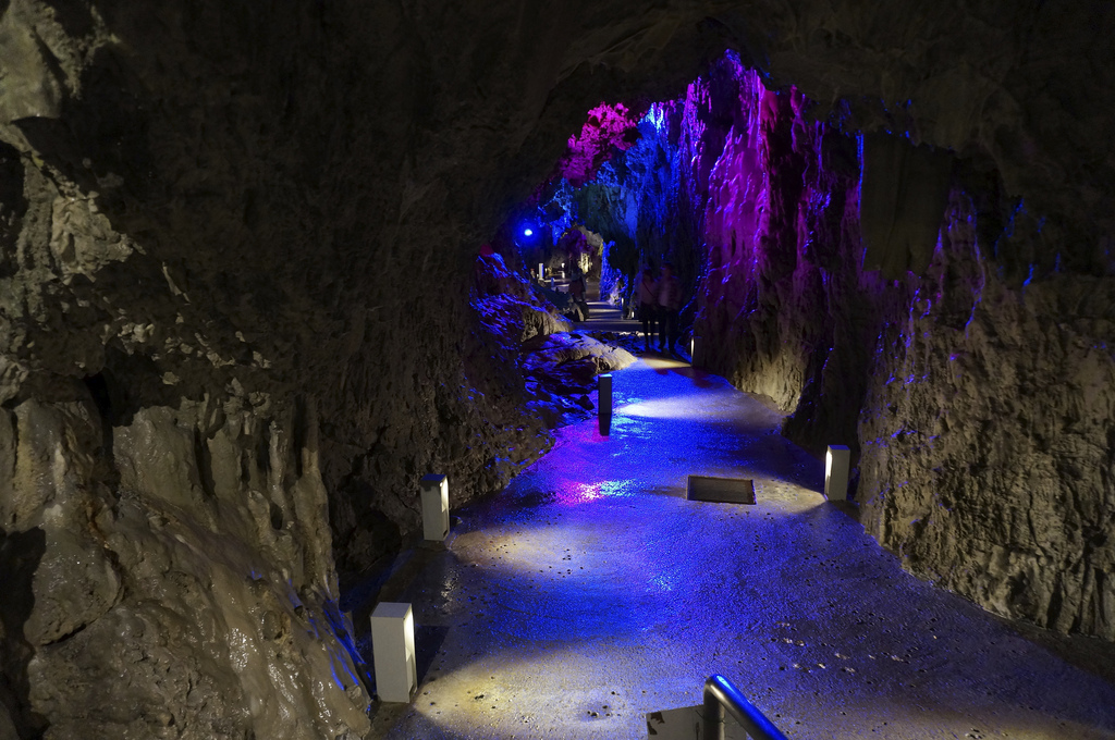 Rydeeno洞穴
