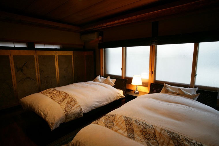 bedroom-iori-machiya-stay-downtown-kyoto (Large) -X2