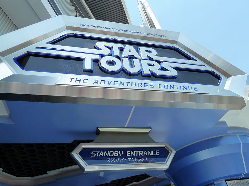 Star_Tours, _Tokyo_Disneyland_ (9409916496)