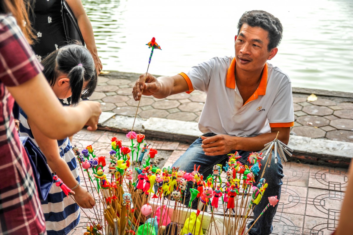 hanoi_vietnamese_traditional_salesman_asia_lifestyle_market_vietnam-553472